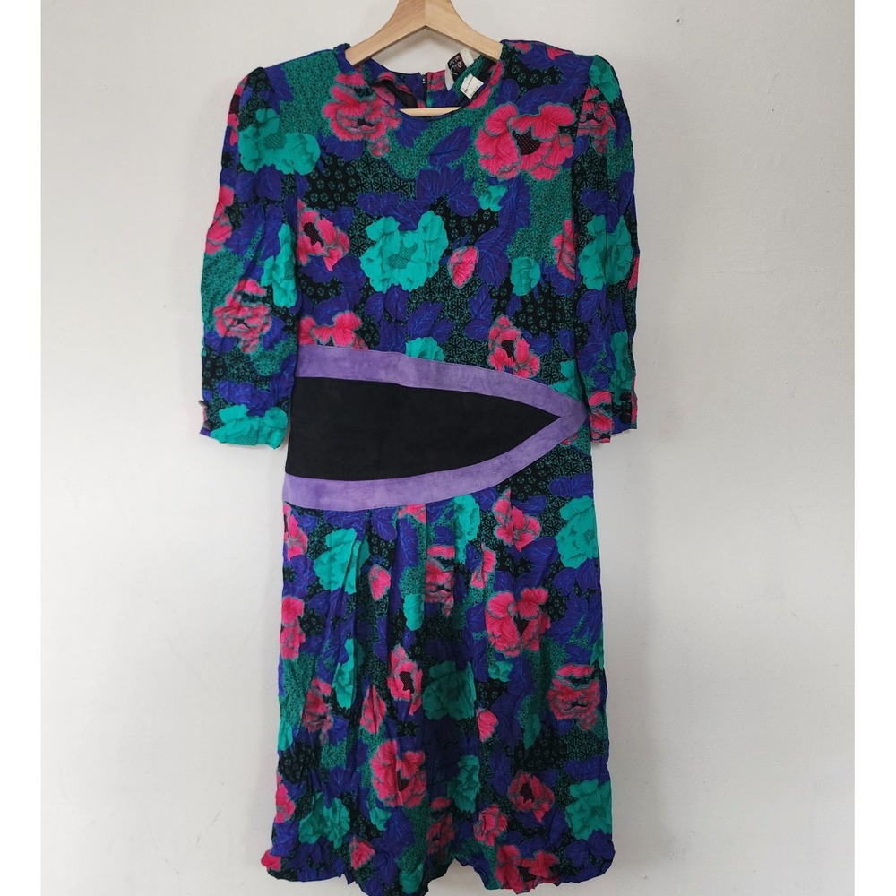 Kwai 80s Floral Print Dress Size 14 ILGWU Suede Padded Shoulders Half Sleeve